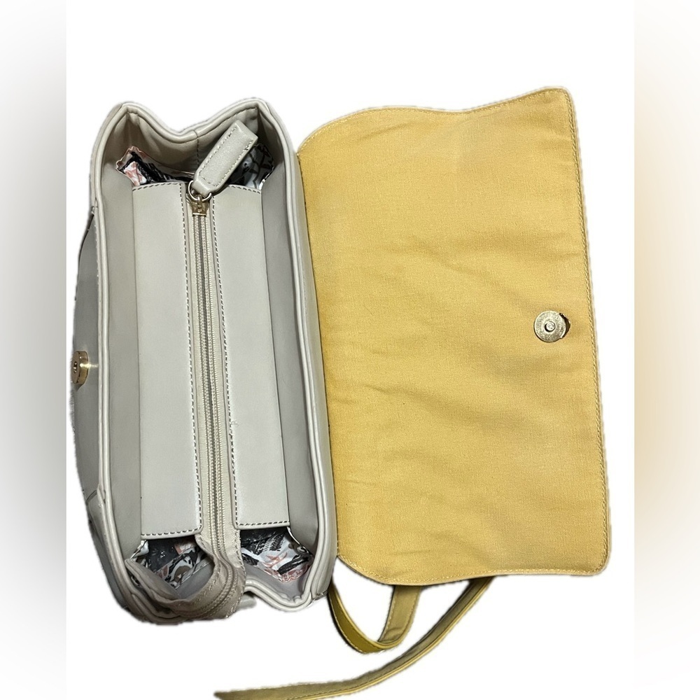 David Jones Paris Yellow and Cream Women's Bag - Picture 7 of 14